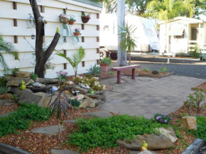 Гостиница Villa Holiday Park  Рома